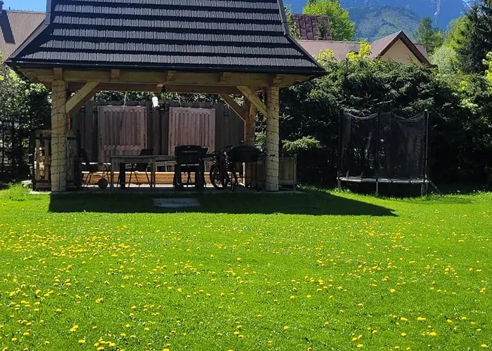 Holiday Home Patchwork Barn